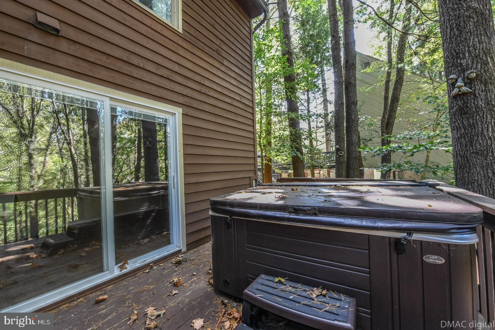 6786 Balmoral Ridge New Market, MD 21774 - Photo 4 of 36 Hot tub on your private deck in the woods