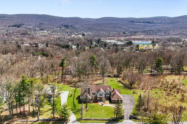 $1,500,000 | 111 Summit Avenue, Central Valley, NY 10917