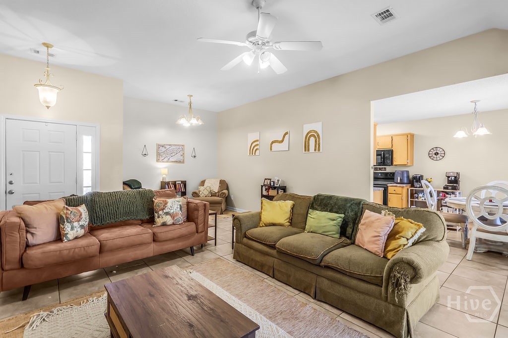25 Escapade Lane Savannah, GA 31405 - Photo 6 of 31 Living Room