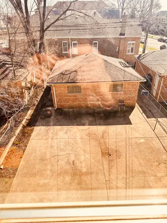 $1,600 | 2823 West 71st Street, Chicago, IL 60629