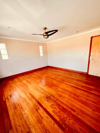 $1,600 | 2823 West 71st Street, Chicago, IL 60629