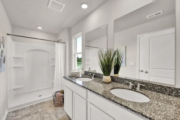 $283,500 | 1177 Aspen Terrace, Greeneville, TN 37745