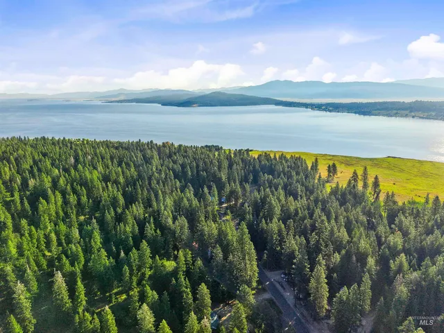 $775,000 | 605 West Mountain Road, Cascade, ID 83611