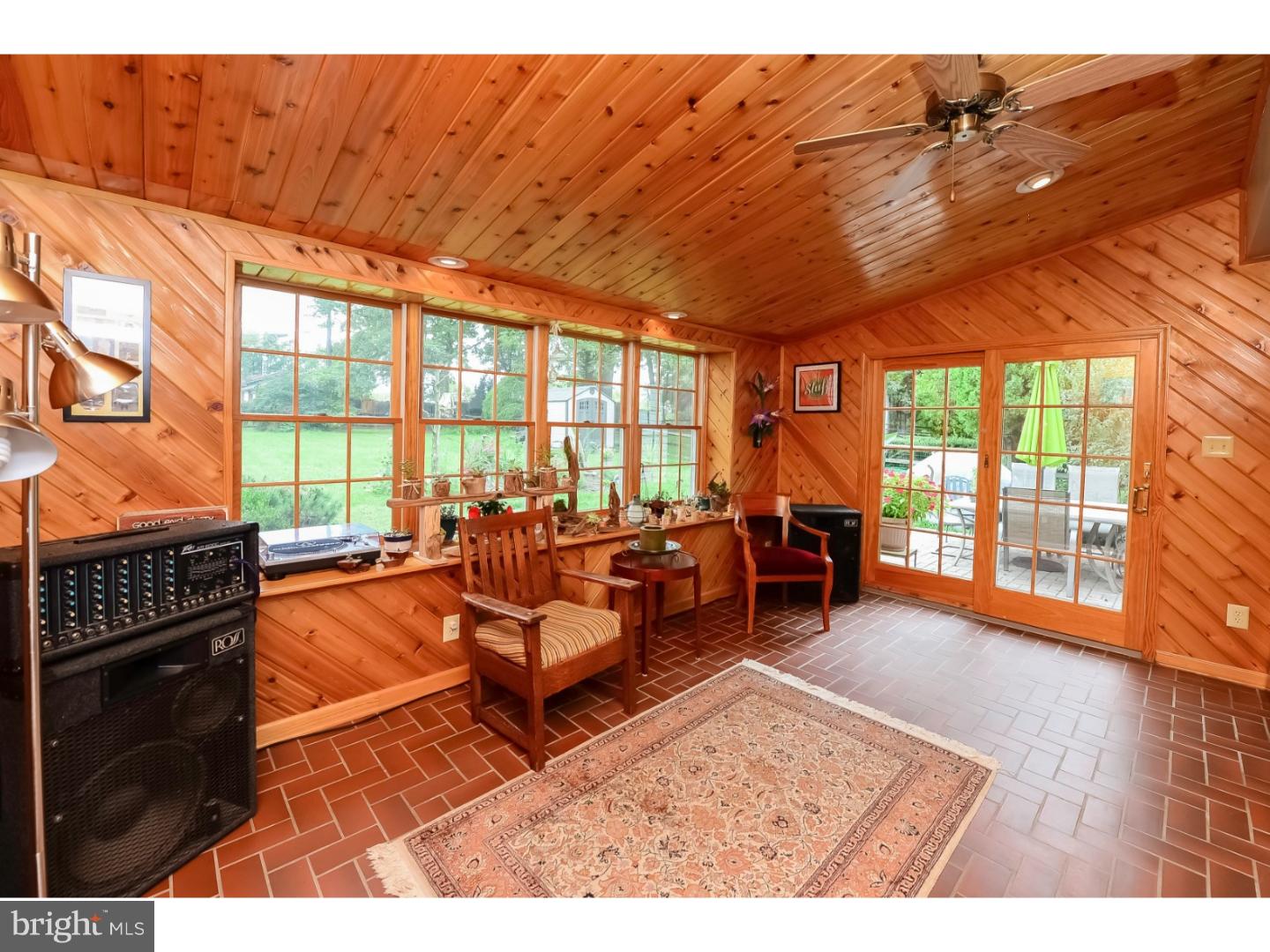 305 Nottingham Road Woodbury, NJ 08096 - Photo 14 of 22 Enclosed Porch