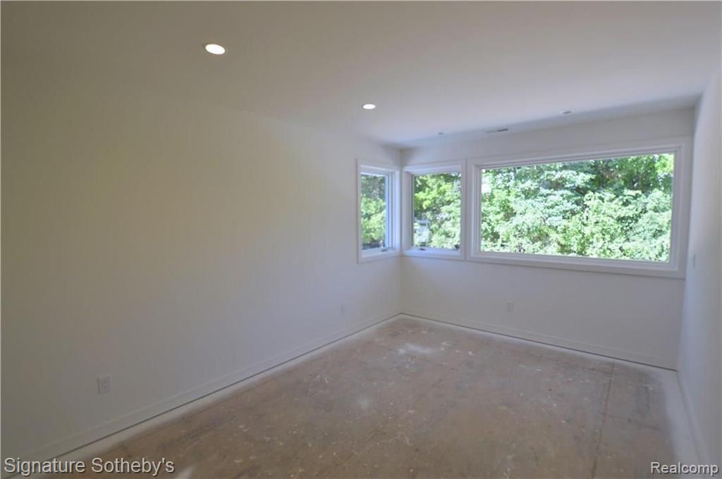 1426 Eastway Rochester Hills, MI 48306 - Photo 28 of 48