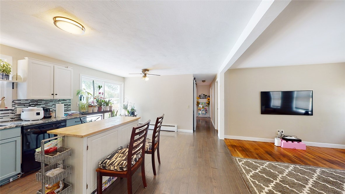 5 Deborah Avenue Coventry, RI 02816 - Photo 7 of 28