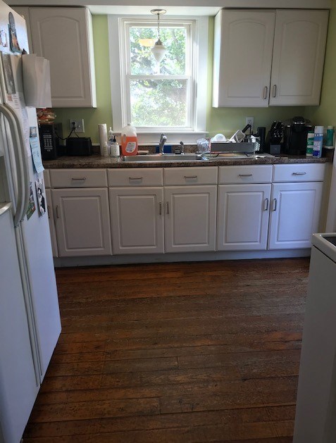 630 East Main Road Middletown, RI 02842 - Photo 13 of 21
