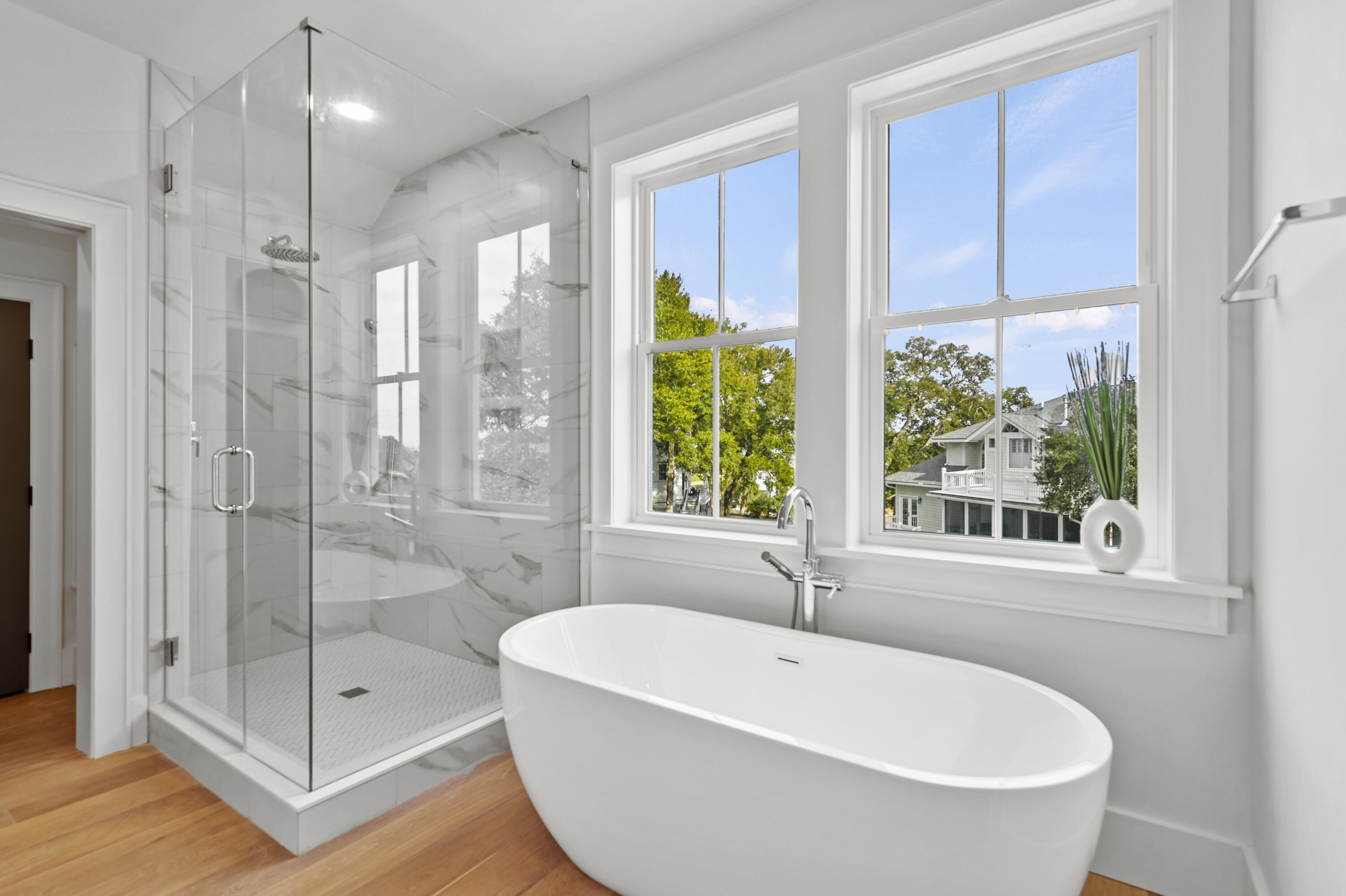 4180 Victory Pointe Drive Mount Pleasant, SC 29466 - Photo 38 of 50 Sleek Soaking Tub for relaxing