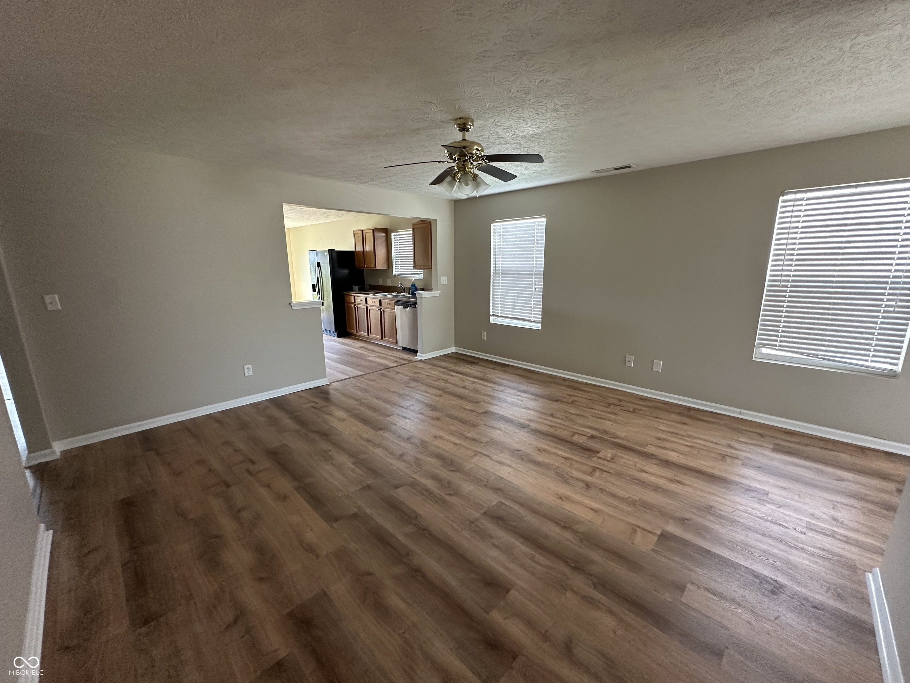 2323 Shadow Bend Drive Columbus, IN 47201 - Photo 6 of 21