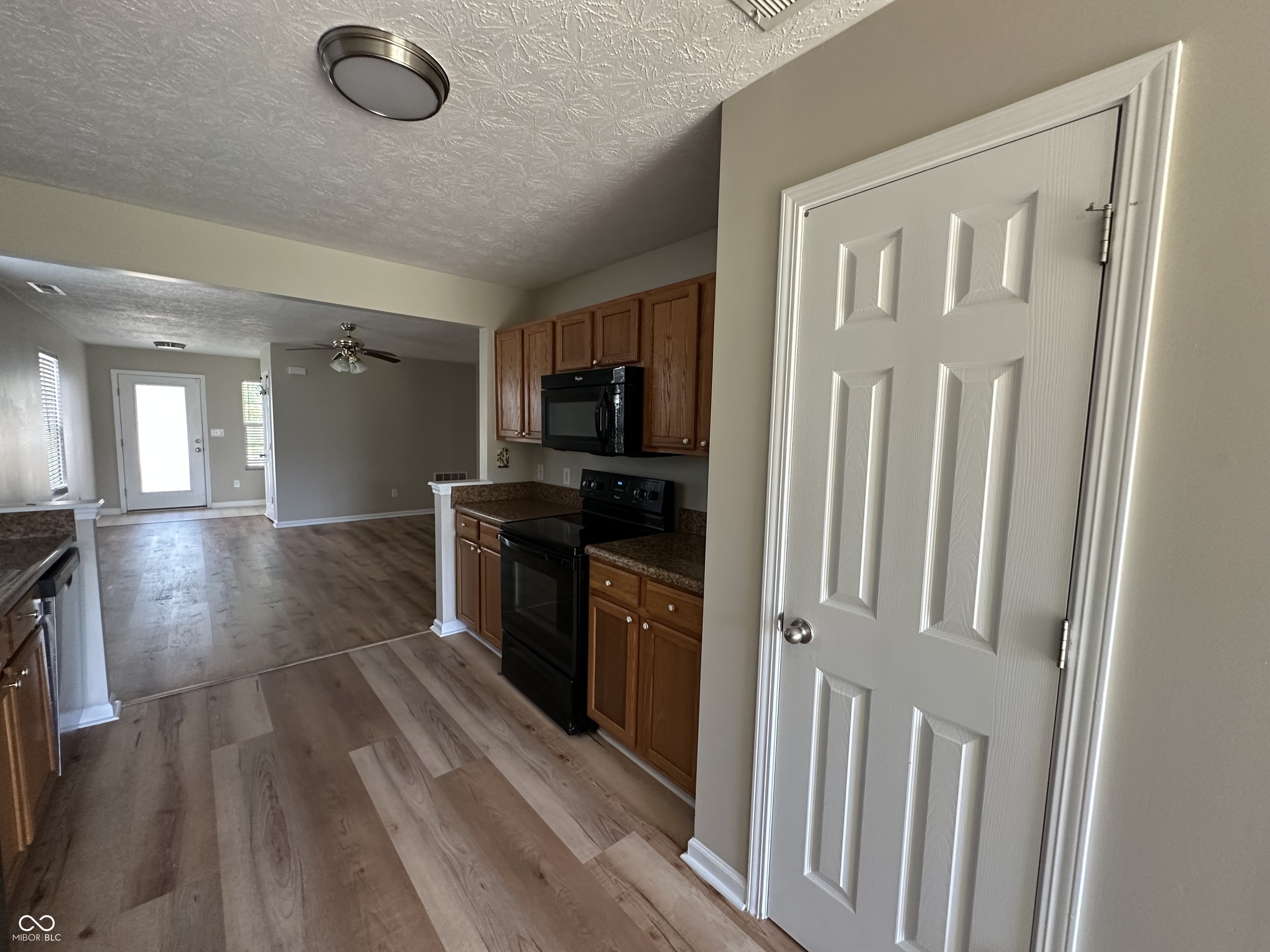 2323 Shadow Bend Drive Columbus, IN 47201 - Photo 9 of 21