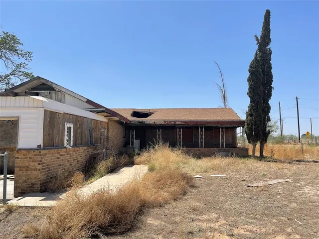 a view of outdoor space