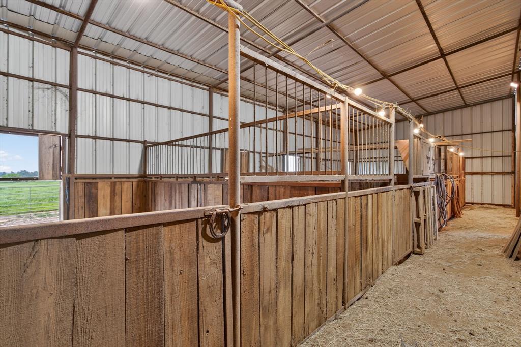 3914 Alamo Road Bowie, TX 76230 - Photo 23 of 34