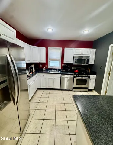 $249,999 | 11 2nd Street, Glens Falls, NY 12801