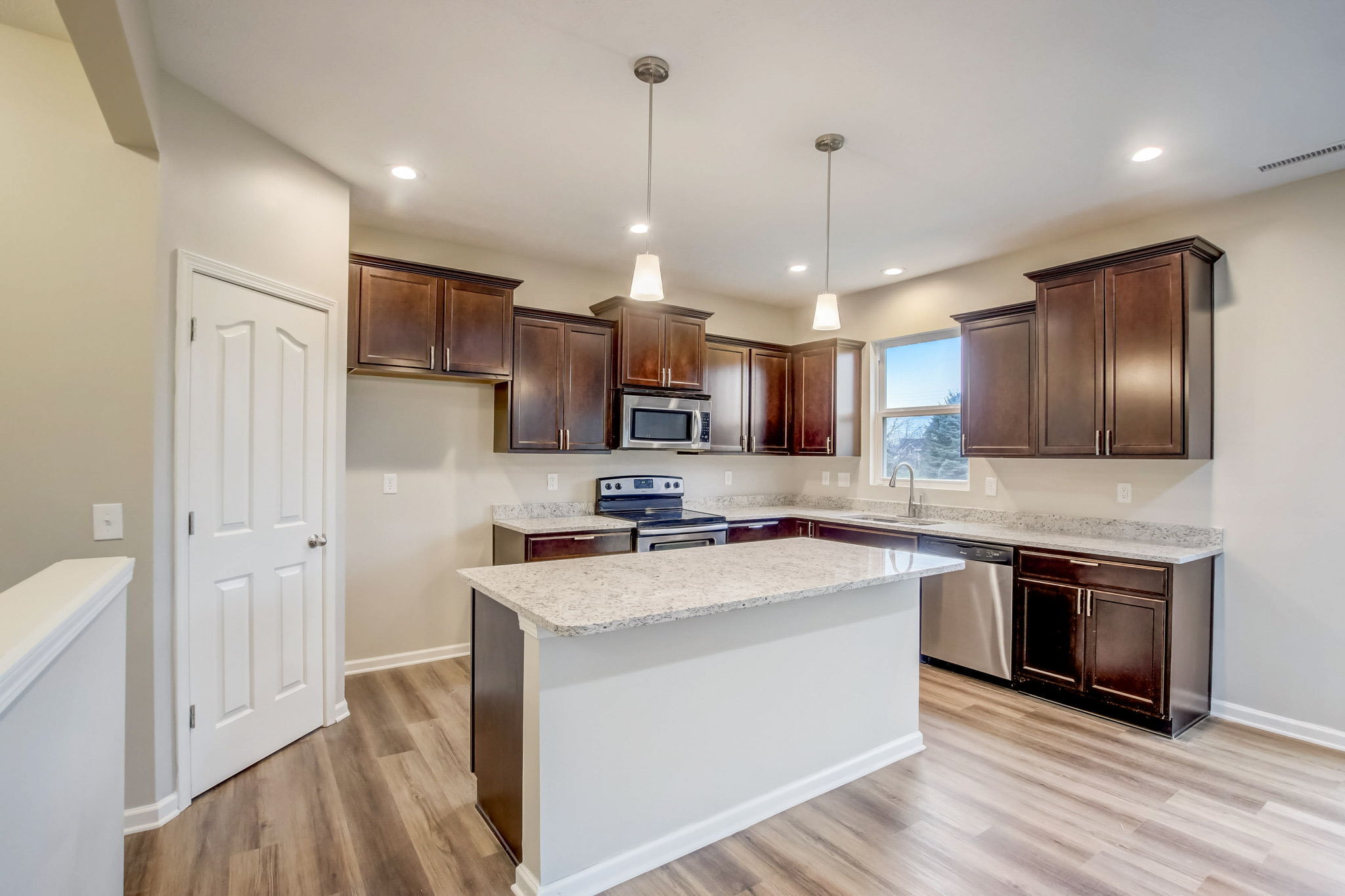 14493 Glapthorn Road Fishers, IN 46037 - Photo 3 of 14 Gallery Image 3