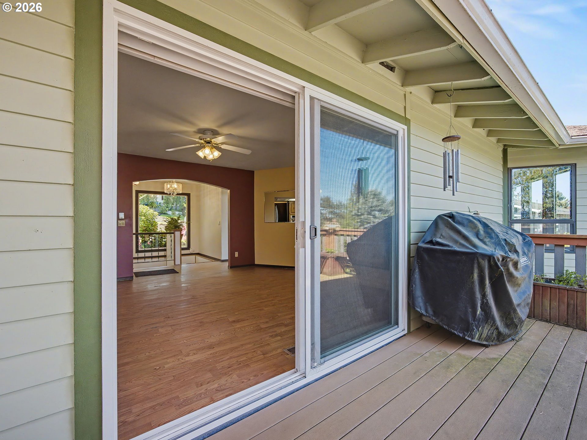 407 Southwest 7th Street Gresham, OR 97080 - Photo 9 of 48 a view of interior of the house