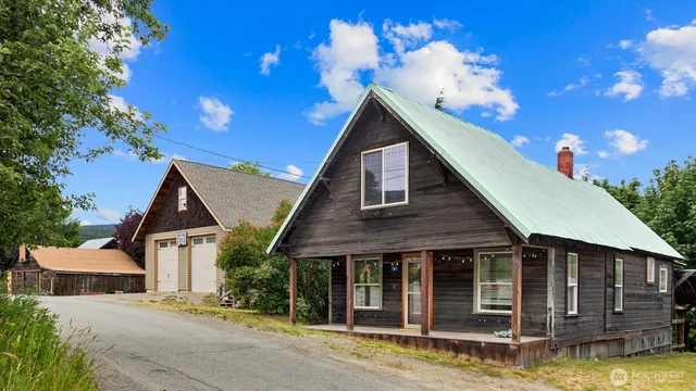 $499,000 | 313 South 2nd Street, Roslyn, WA 98941