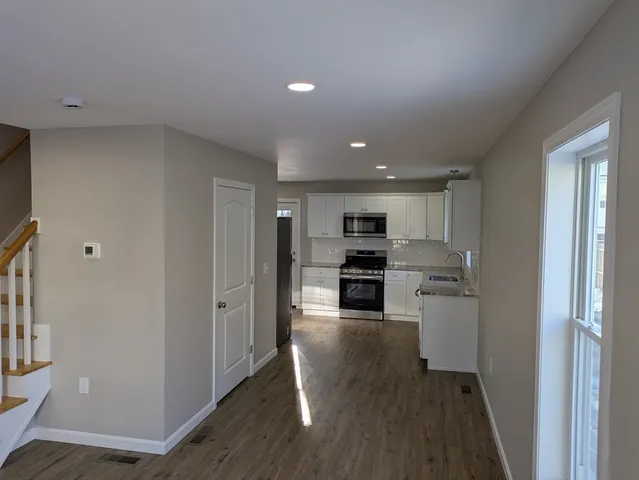 $2,350 | 130 Dickinson Street, Unit 130, Springfield, MA 01108