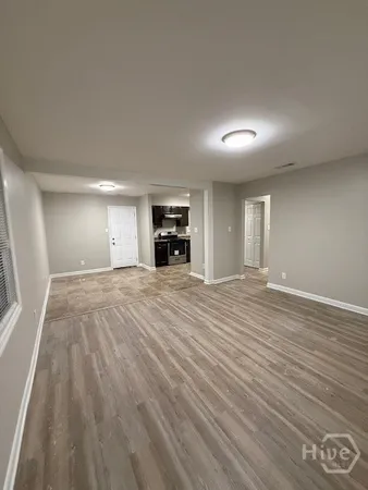 $1,950 | 2219 Coakley Street, Savannah, GA 31404