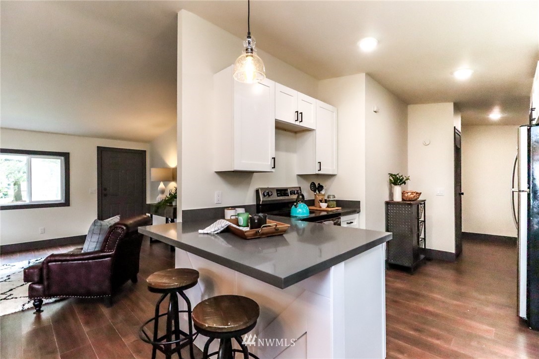 18501 Ivan Street Southwest Rochester, WA 98579 - Photo 11 of 34