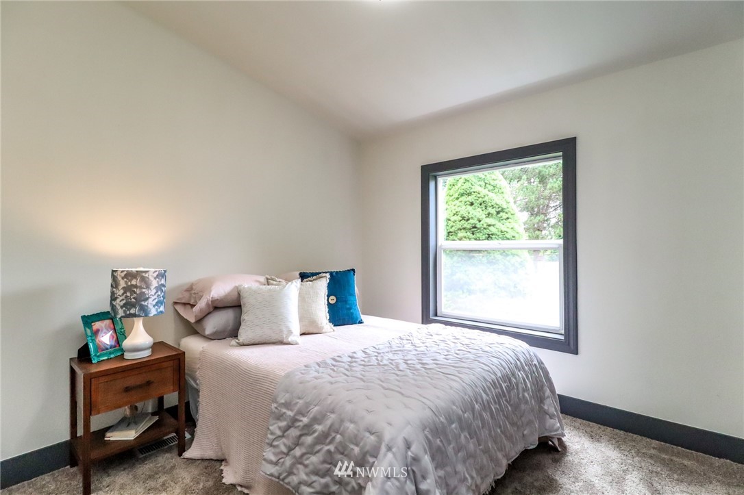 18501 Ivan Street Southwest Rochester, WA 98579 - Photo 20 of 34