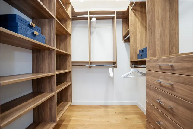 $1,275,000 | 247 Glen Hill Drive, North Kingstown, RI 02874