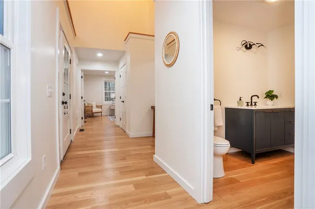 $1,275,000 | 247 Glen Hill Drive, North Kingstown, RI 02874