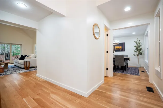 $1,275,000 | 247 Glen Hill Drive, North Kingstown, RI 02874