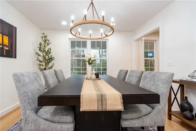 $1,275,000 | 247 Glen Hill Drive, North Kingstown, RI 02874