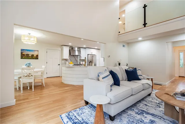 $1,275,000 | 247 Glen Hill Drive, North Kingstown, RI 02874