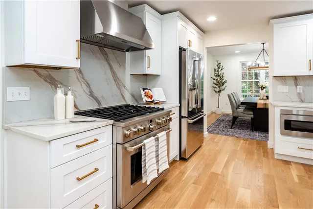 $1,275,000 | 247 Glen Hill Drive, North Kingstown, RI 02874