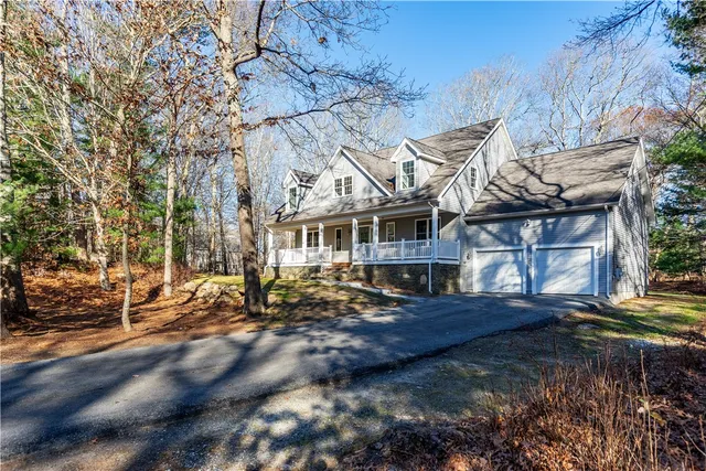 $1,275,000 | 247 Glen Hill Drive, North Kingstown, RI 02874