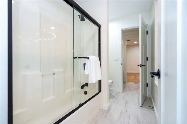 $1,275,000 | 247 Glen Hill Drive, North Kingstown, RI 02874