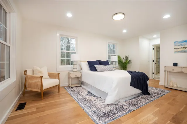 $1,275,000 | 247 Glen Hill Drive, North Kingstown, RI 02874