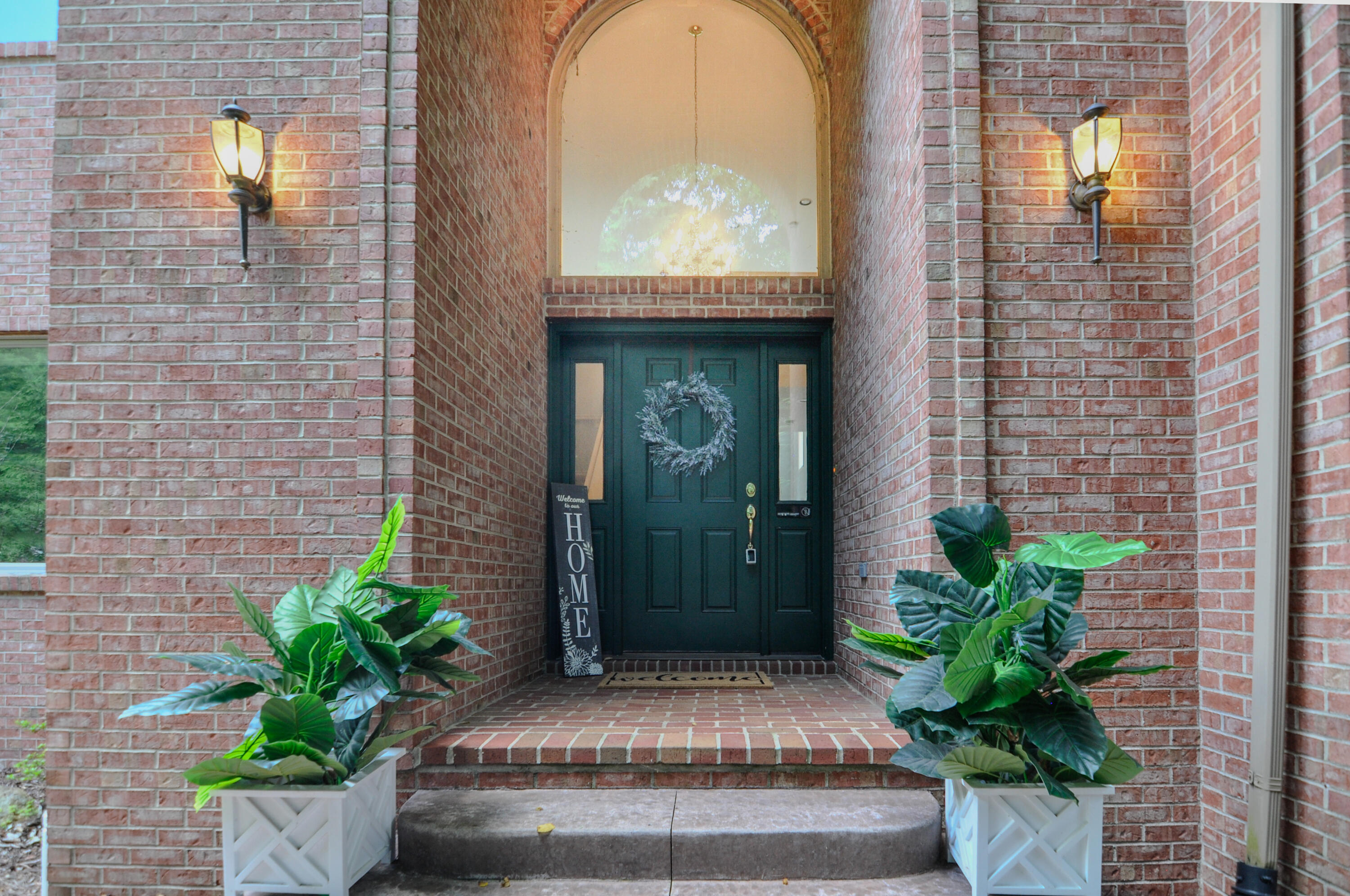 588 Green Road Ann Arbor, MI 48105 - Photo 4 of 105 002