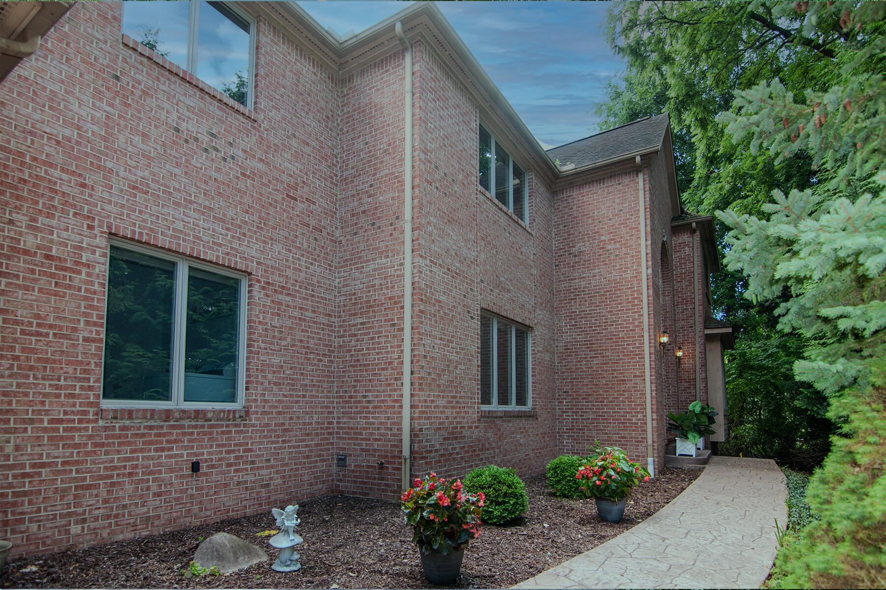 588 Green Road Ann Arbor, MI 48105 - Photo 94 of 105 098