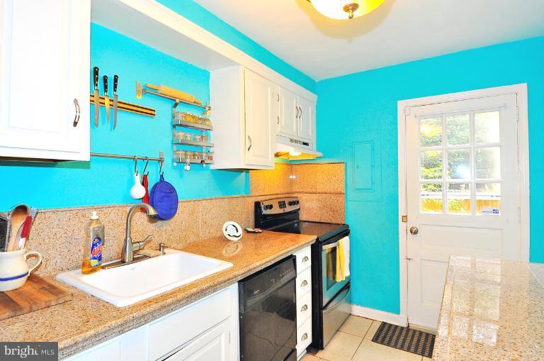 11605 Gail Street Silver Spring, MD 20902 - Photo 2 of 17 Kitchen