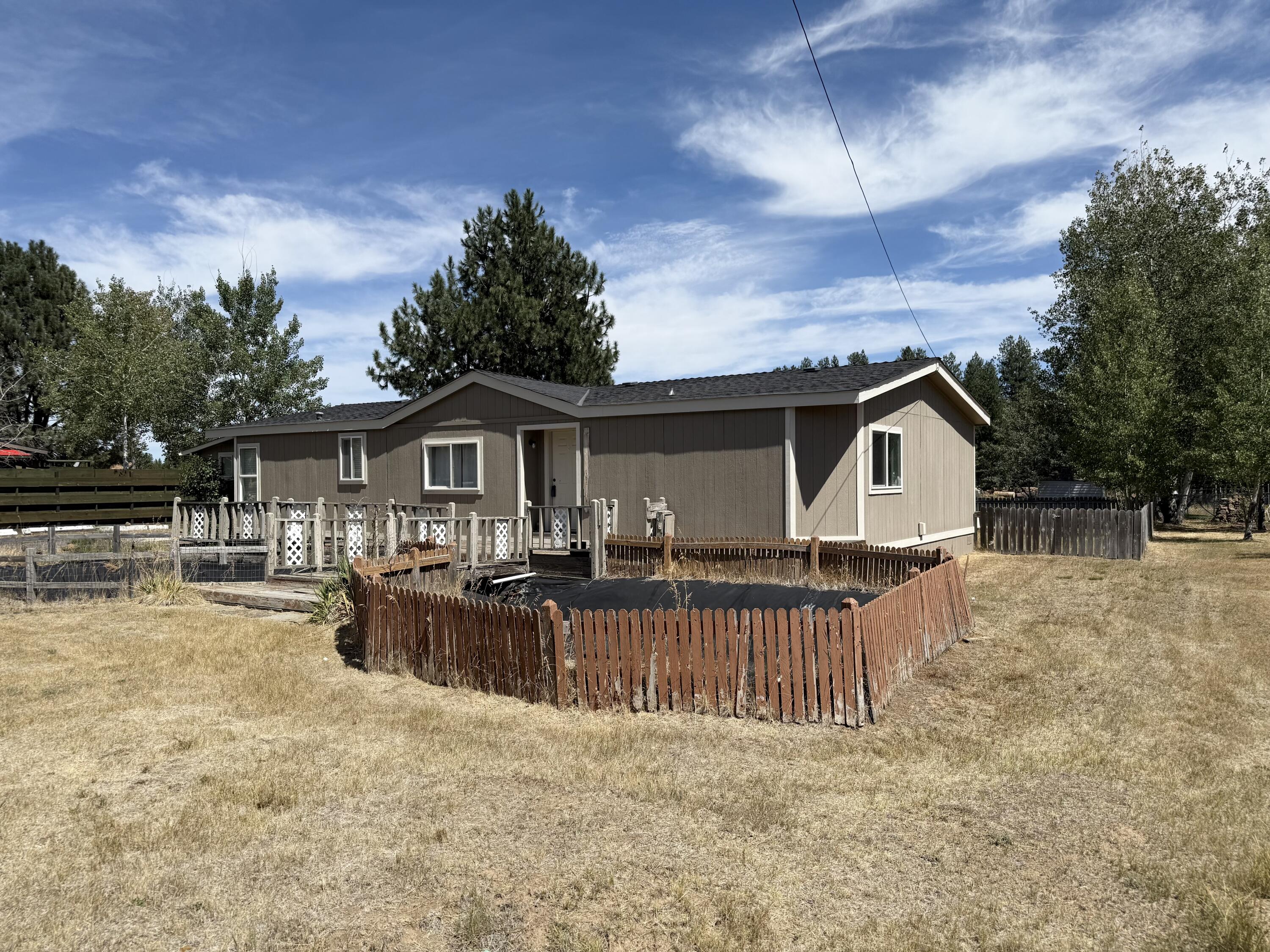 19218 Shoshone Road Bend, OR 97702 - Photo 3 of 38 IMG_6885