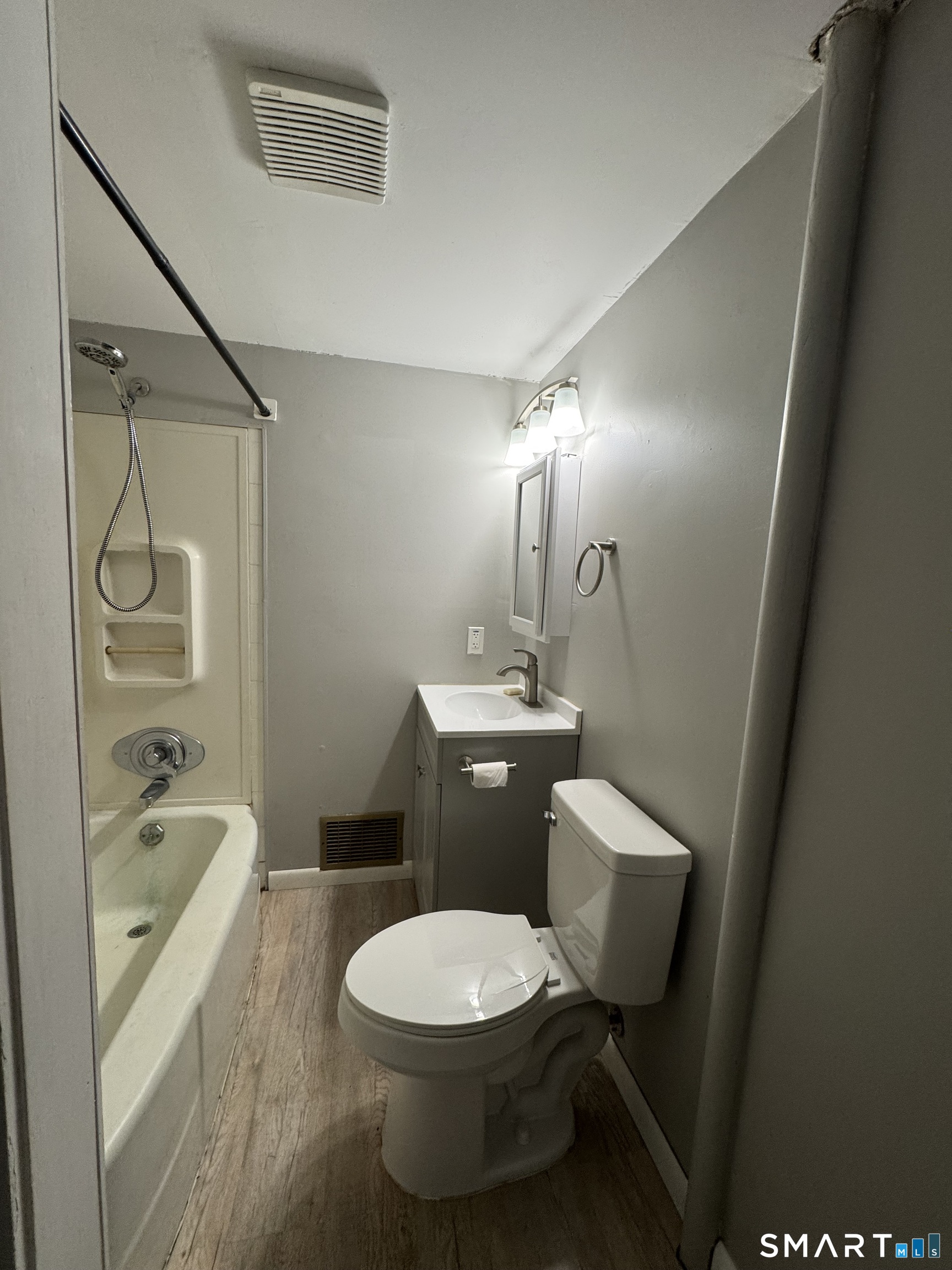 26-28 Portland Road Marlborough, CT 06447 - Photo 9 of 14