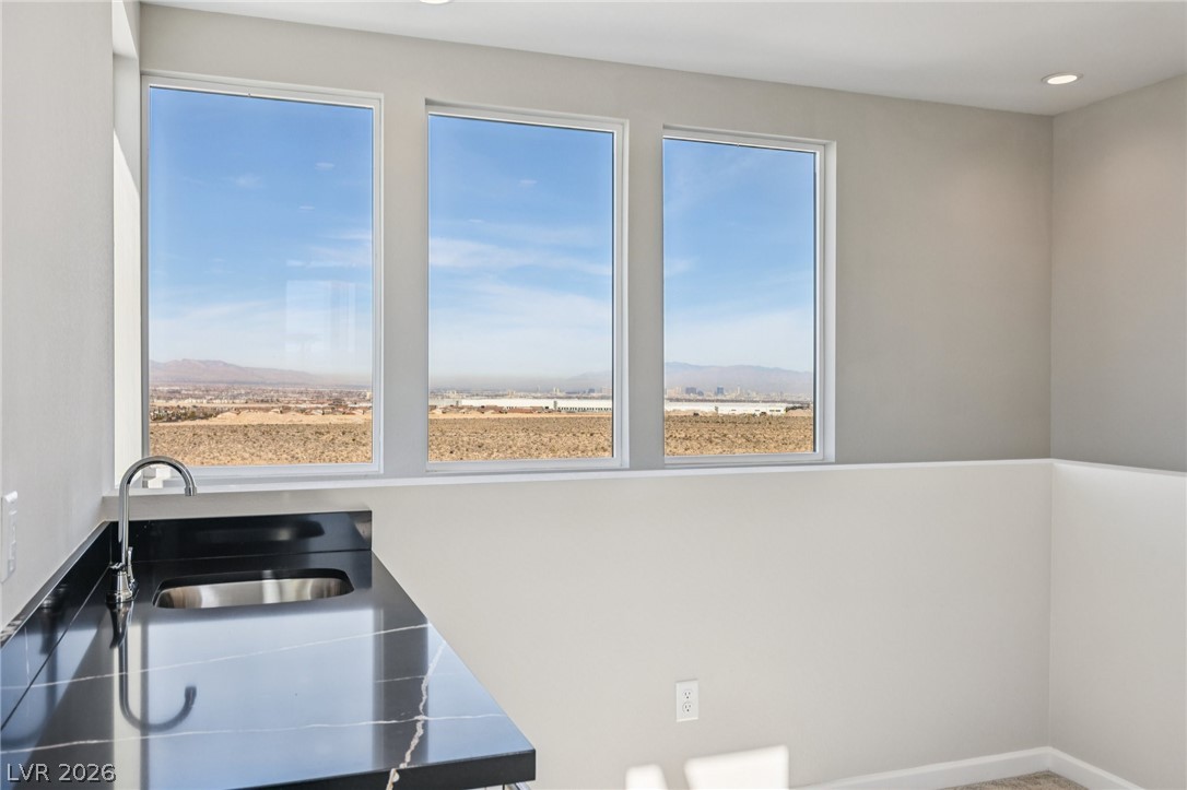 3338 Esker Rdg Avenue Henderson, NV 89044 - Photo 42 of 70 4th floor loft