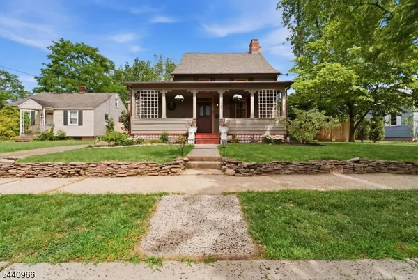 $539,000 | 704 Greenbrook Road, North Plainfield, NJ 07063