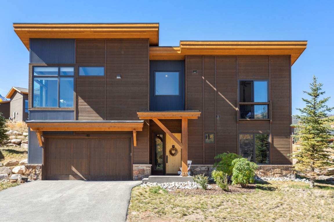 151 Moss Way Silverthorne, CO 80498 - Photo 24 of 31 a front view of a house