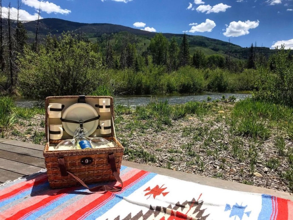 151 Moss Way Silverthorne, CO 80498 - Photo 27 of 31 a view of a chairs and tables in the back yard