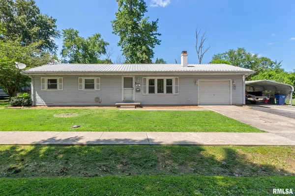 $105,000 | 613 West Stotlar Street, West Frankfort, IL 62896