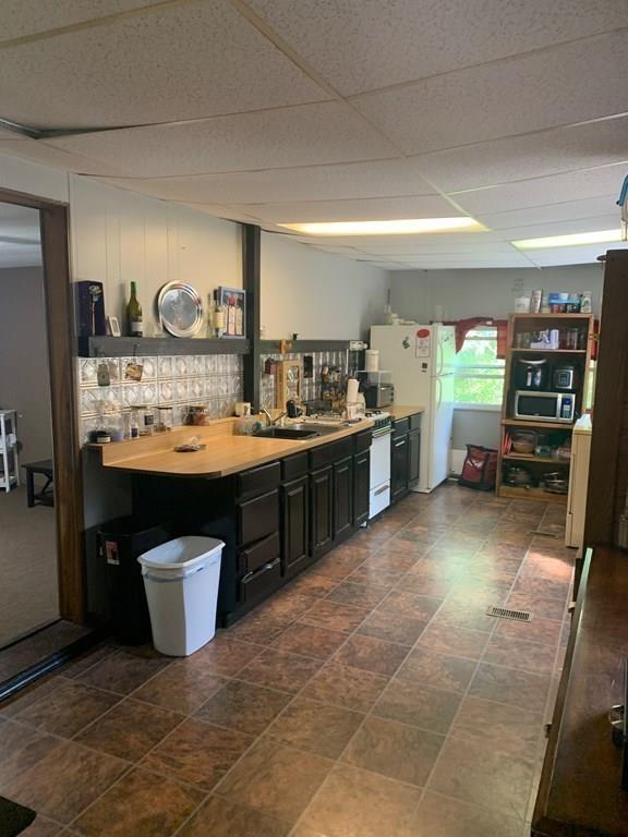 217 Berlin Road Marlborough, MA 01752 - Photo 14 of 15 Gallery Image 14