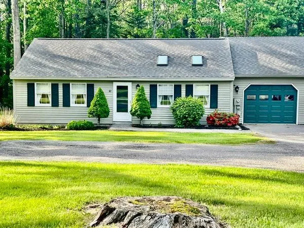 $399,900 | 63 Rebecca Lane, Unit 18, Yarmouth, ME 04096