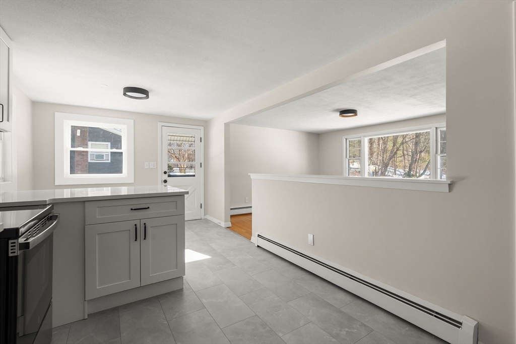 41 Scadding Street Taunton, MA 02780 - Photo 14 of 29