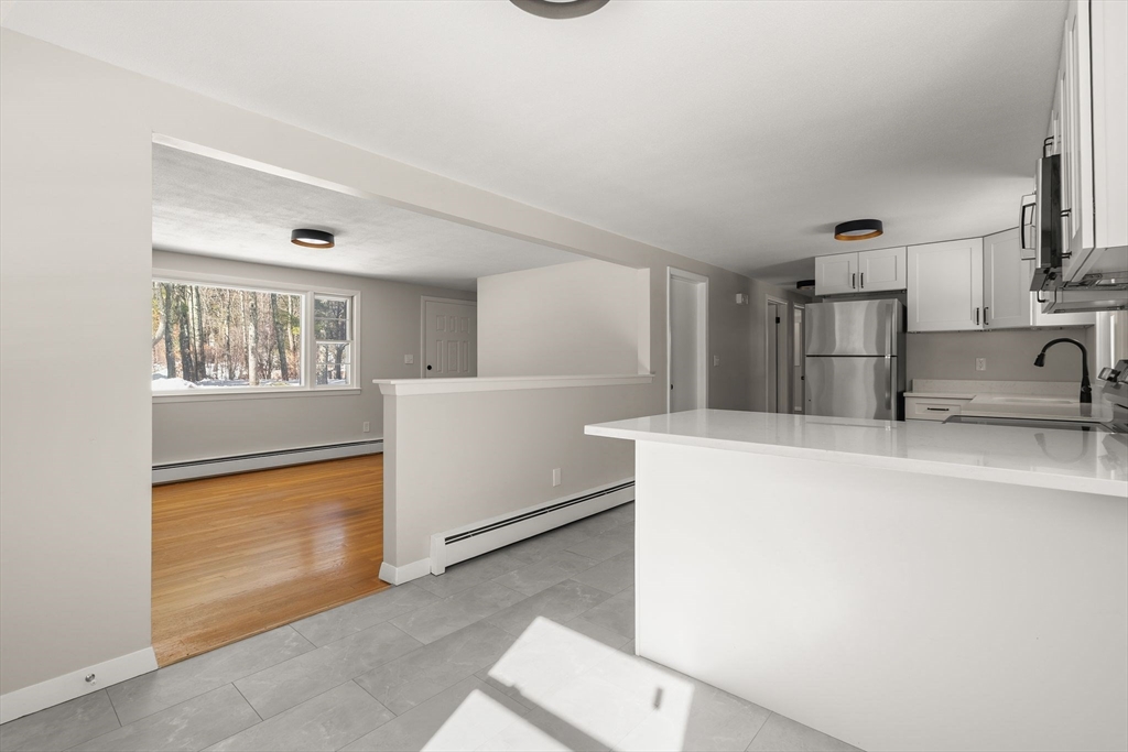 41 Scadding Street Taunton, MA 02780 - Photo 15 of 29