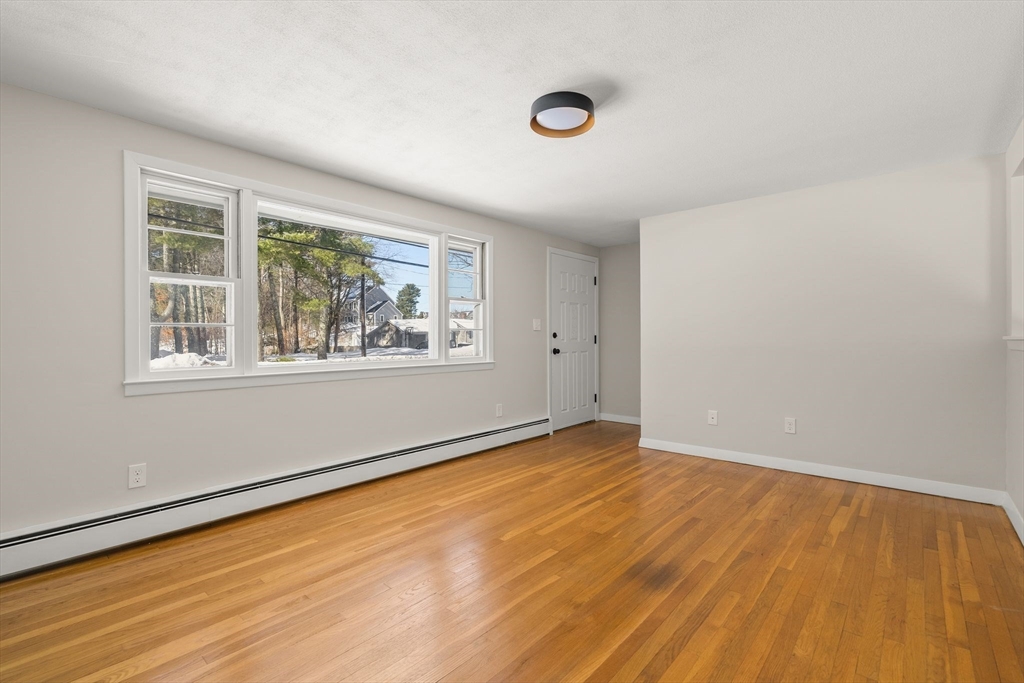 41 Scadding Street Taunton, MA 02780 - Photo 7 of 29