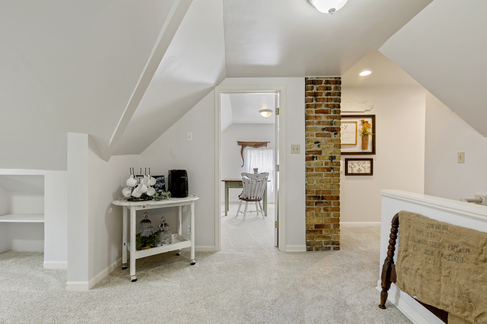 N070 Pleasant Hill Road Wheaton, IL 60187 - Photo 19 of 30
