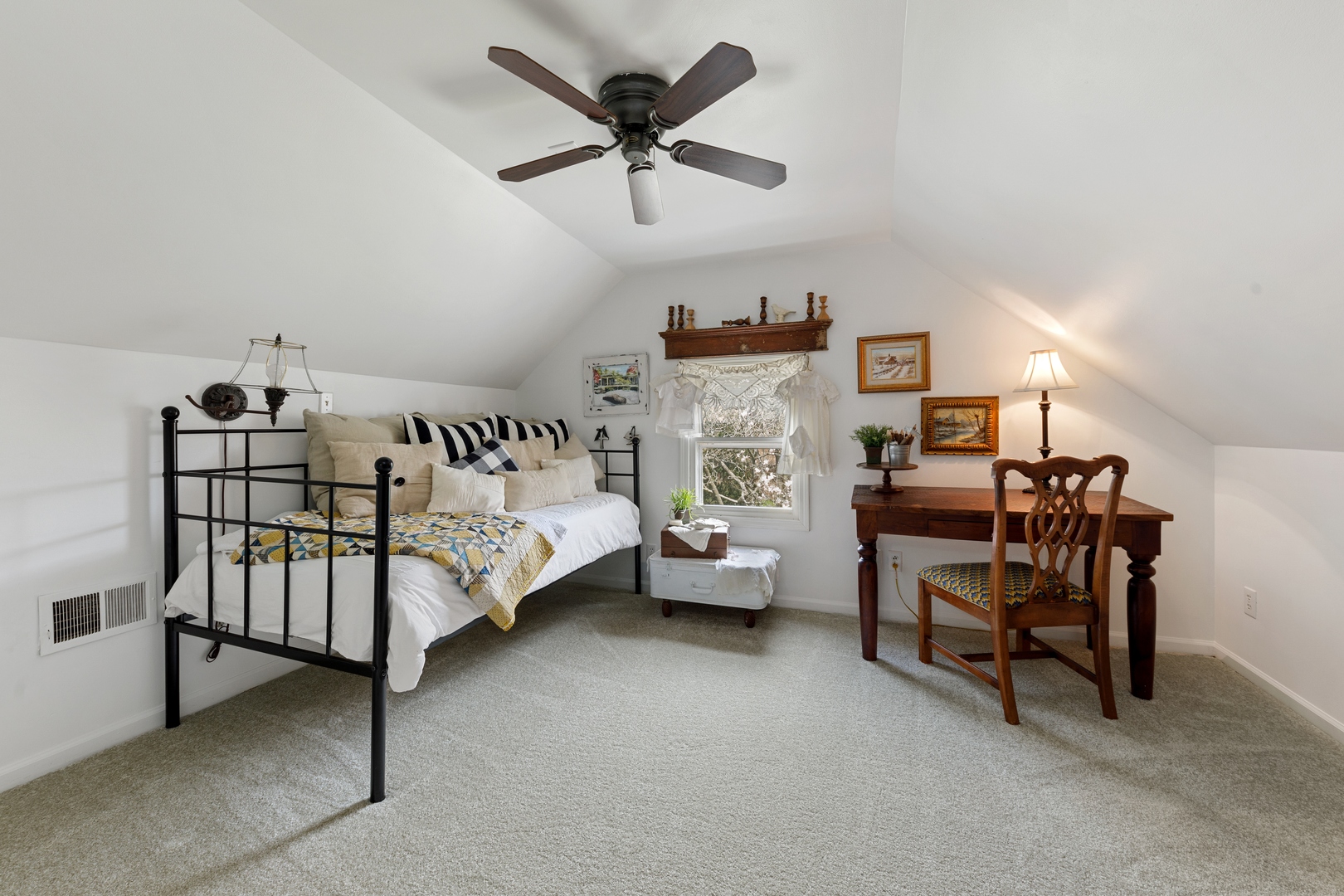 N070 Pleasant Hill Road Wheaton, IL 60187 - Photo 22 of 30